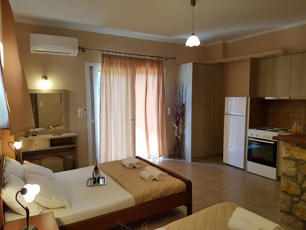 Lefkáda Alkionis Pool View Apartments מראה חיצוני תמונה